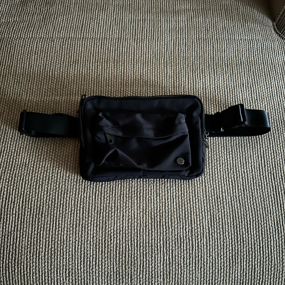Lemon Drop XL Plus Bag, Pre-Loved used in a 4 day trip, great condition.